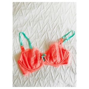 *Very Sexy Unlined Demi* Victoria’s Secret Bra